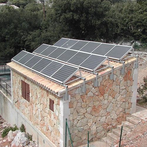 محطات طاقة شمسية منفصلة عن الشبكة الكهربائية